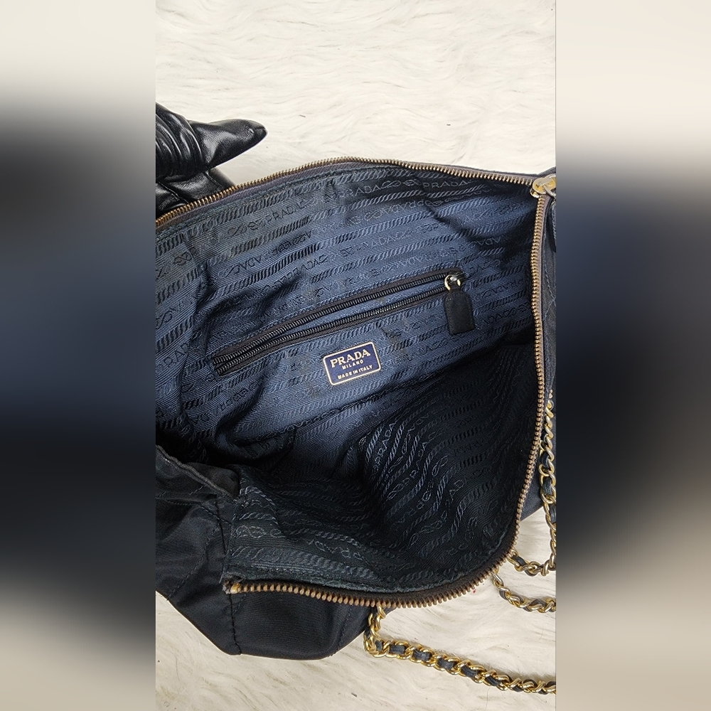 Auth Navy Bleu  Quilted Shoulder Bag with Gold Hardware - Picture 5 of 14